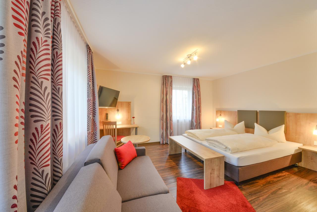 Hotel Gasthof Hainzinger Einsbach Экстерьер фото